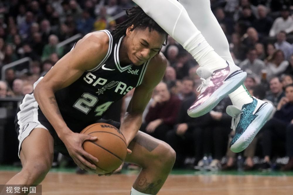 他即将从尤 他即将从尤