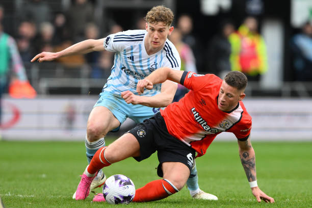 己的职业生 己的职业生